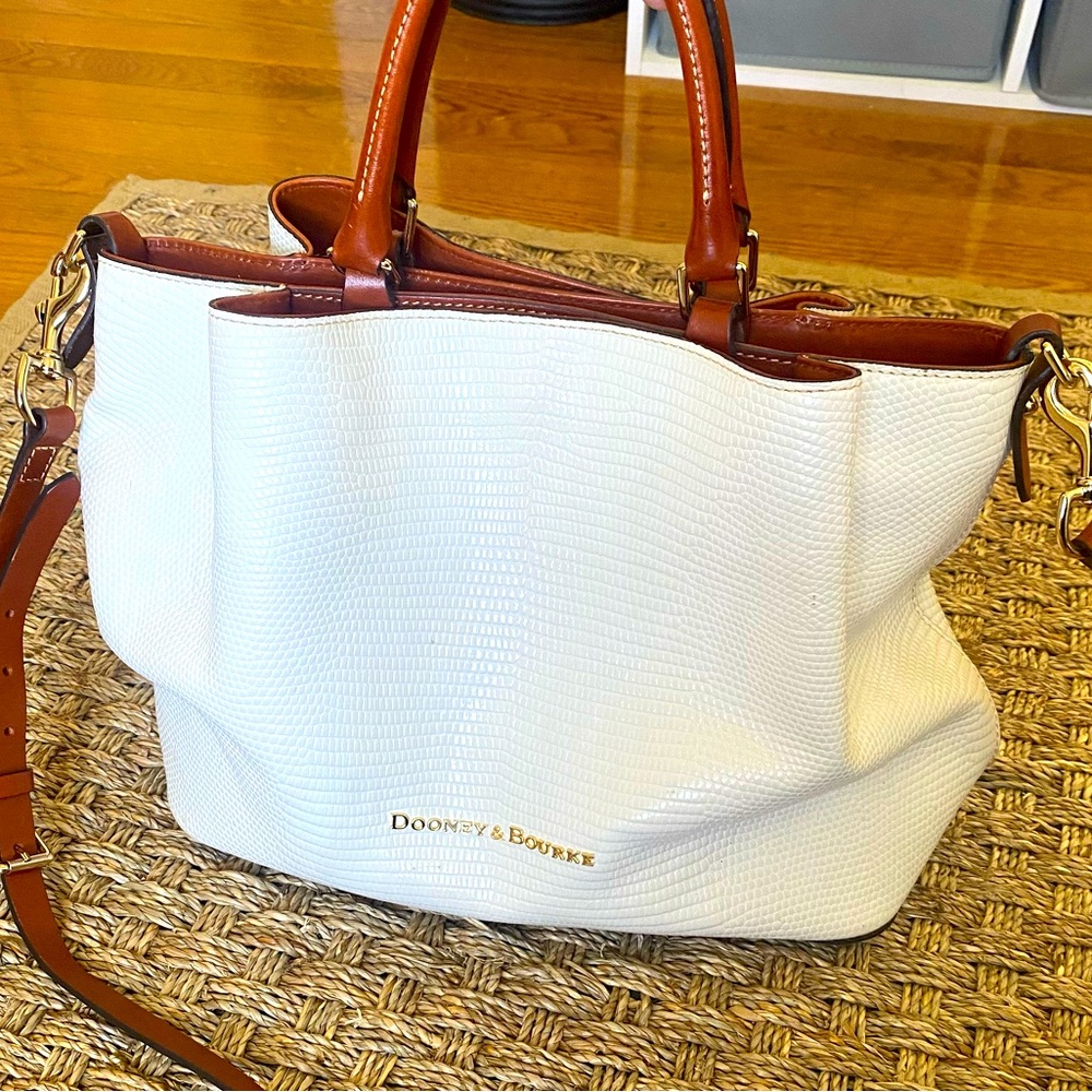 Dooney and Bourke City Flynn bag